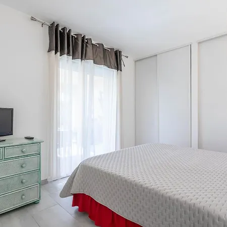 Rez 65m² 5 Min Centre Plages Apartment *